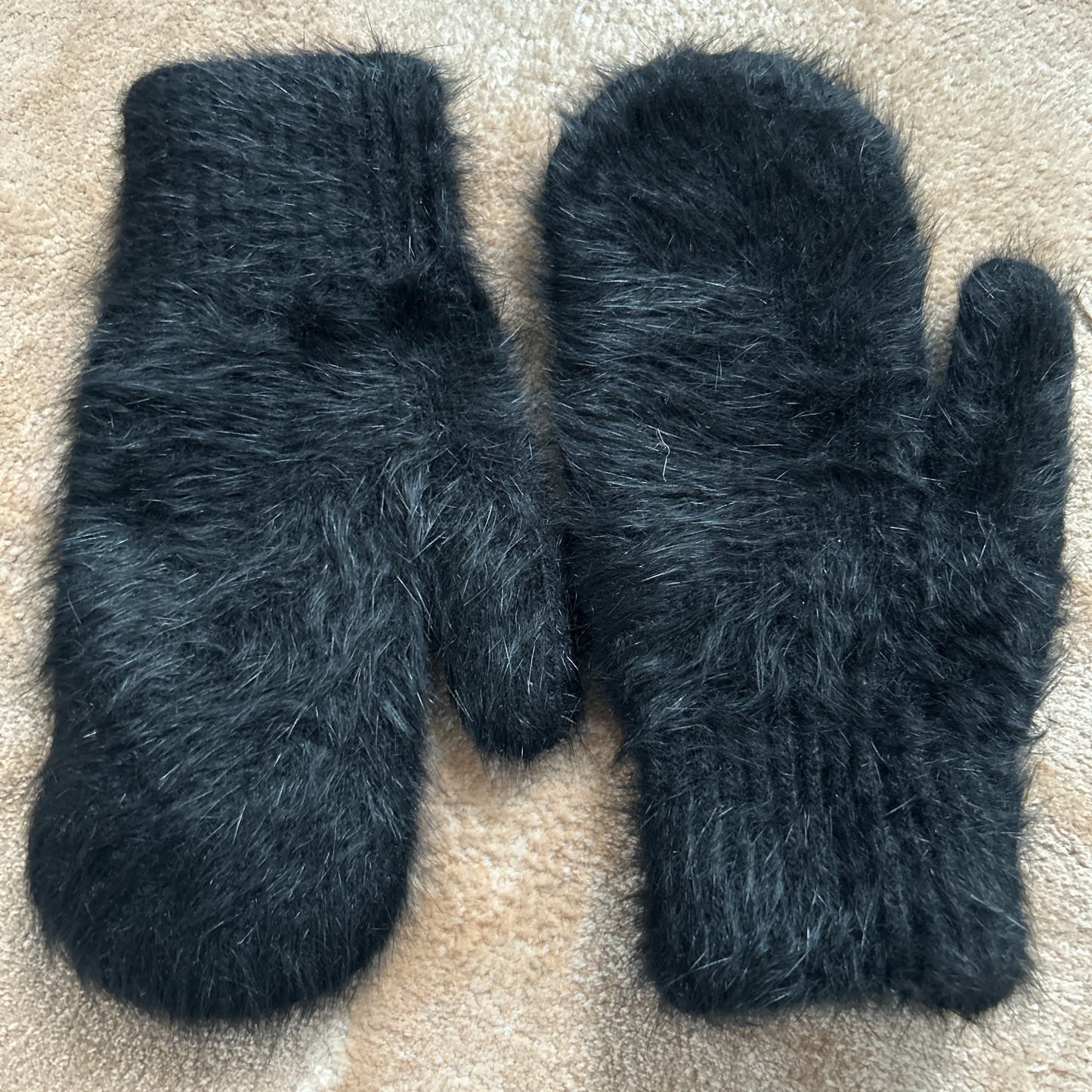 Faux Rabbit Fur Thick Knit Mittens