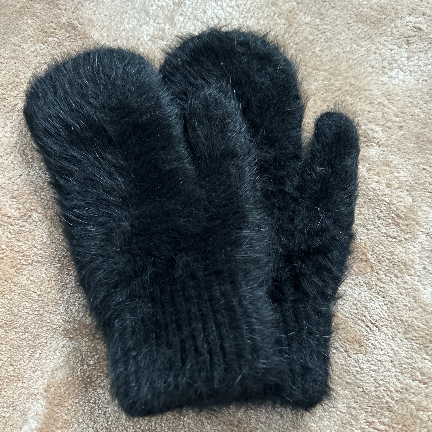 Faux Rabbit Fur Thick Knit Mittens