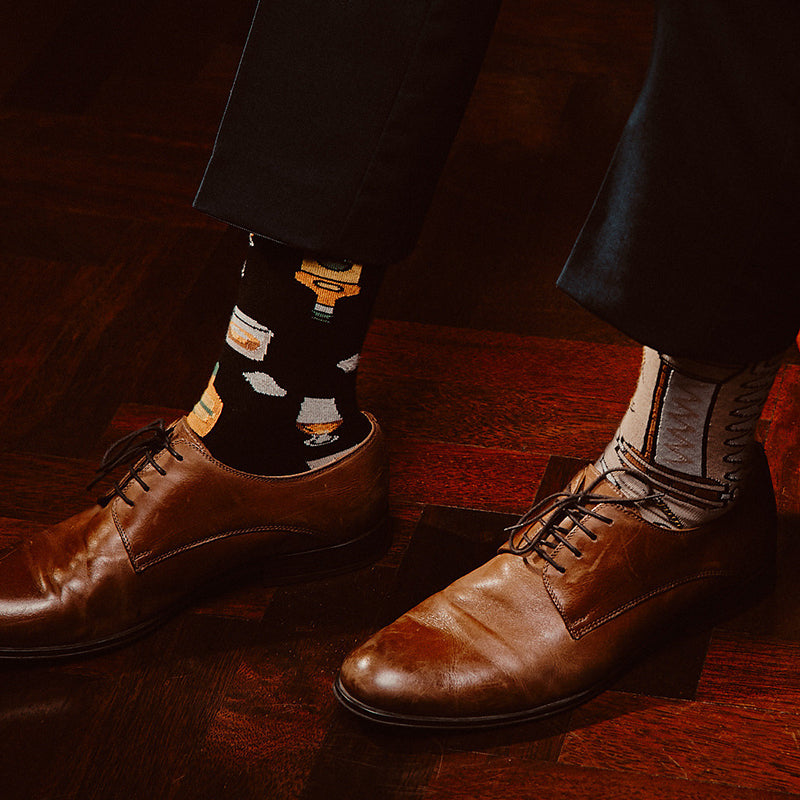 Spox Sox Cotton Blend Mismatch Socks With Whisky Print